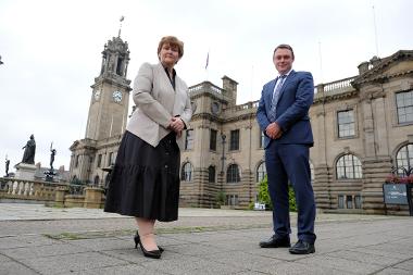 Leader, Cllr Tracey Dixon with Chief Executive, Jonathan Tew