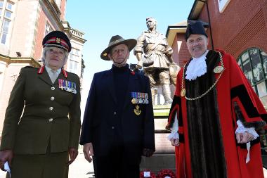 The Deputy Lieutenant of Tyne and Wear, Col. Ann Clouston marks Anzac Day alongside veteran Peter Michelson who had travelled from Australia, and the Mayor of South Tyneside.